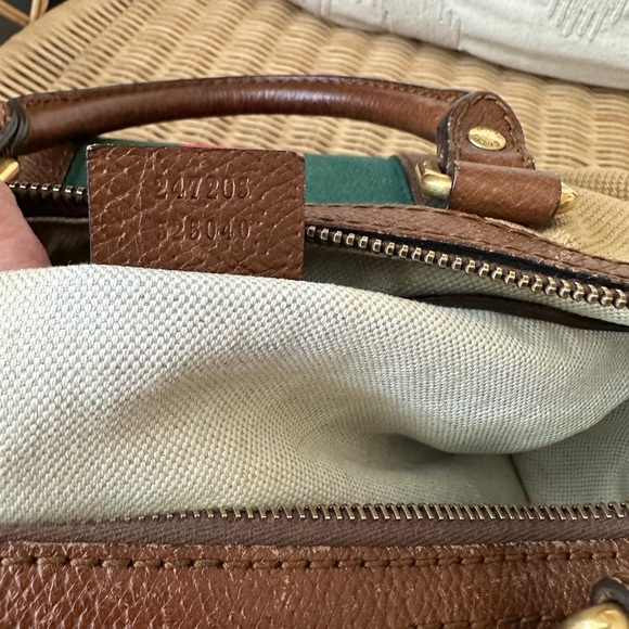 GUCCI Supreme Boston Bag / Crossbody - Picture 11 of 15